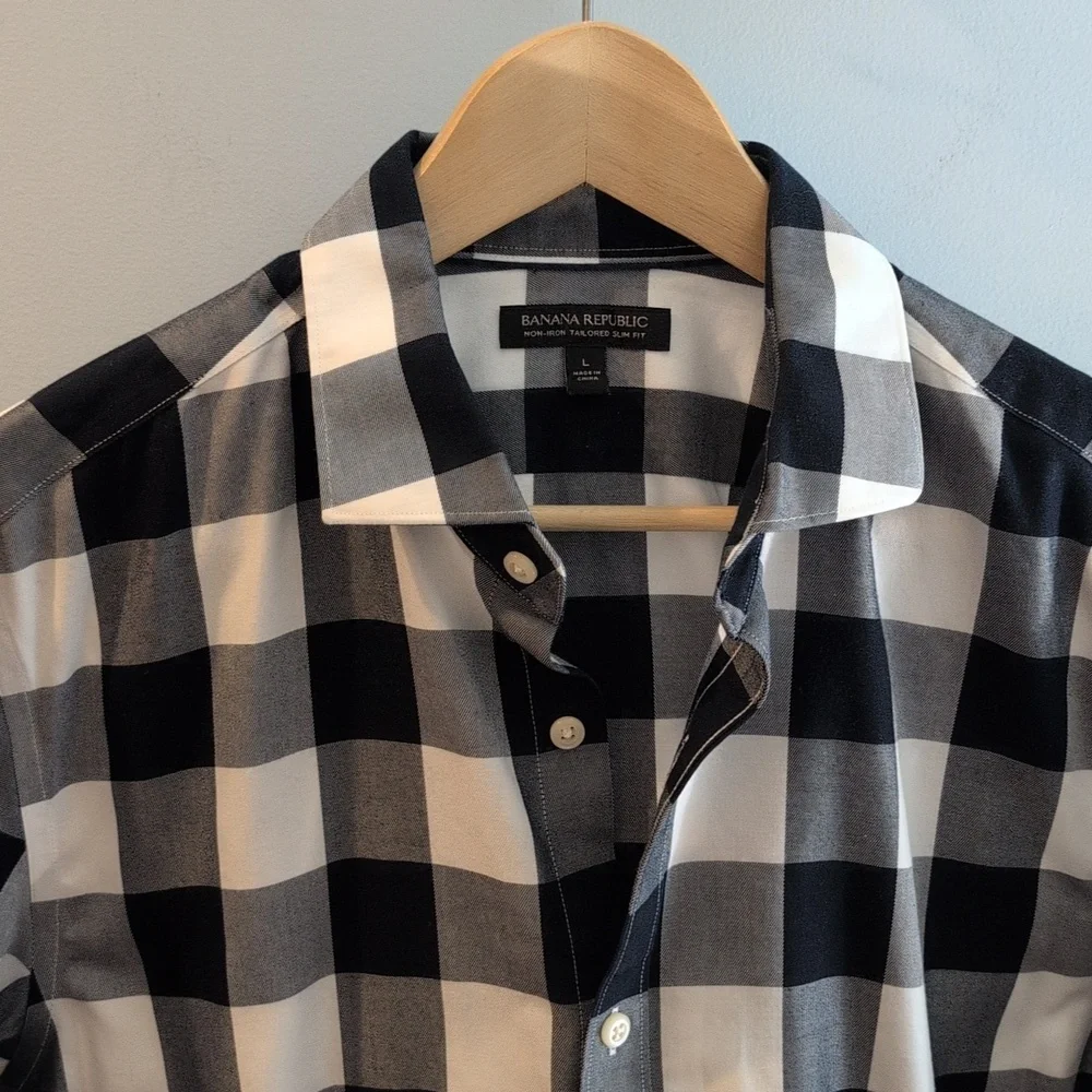 Banana Republic Men's Large Non-Iron Tailored Slim Fit Button Down Plaid Shirt